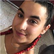 Me defino como una persona alegre, daré clase a niños pequeños